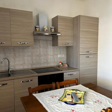 Da Elisa Apartman Chiessi